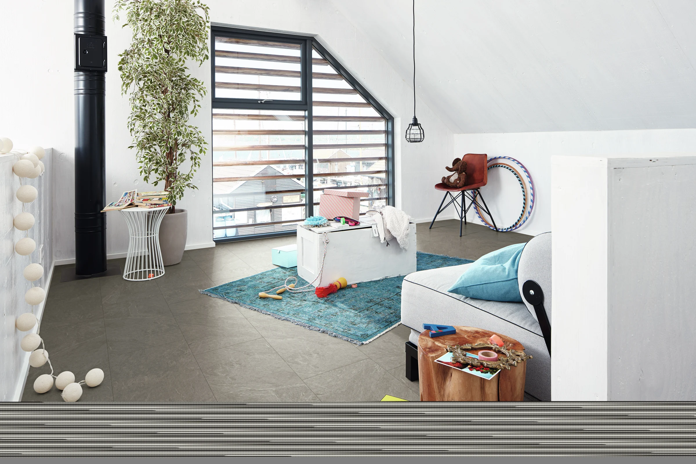 Ambiente instalado de Esquisto gris 6136 MEISTER