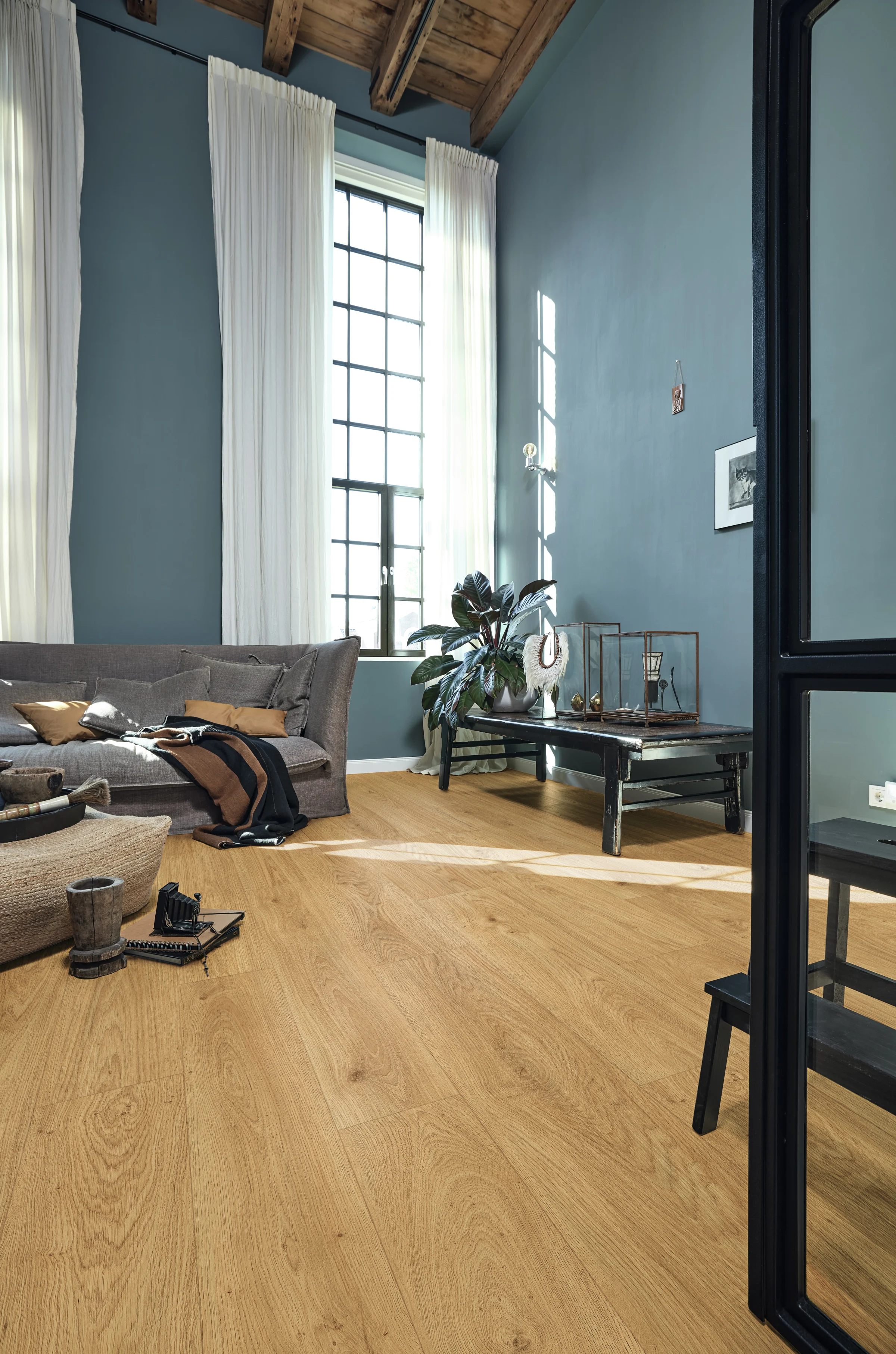 Ambiente instalado de Roble orilla miel 7127 MEISTER