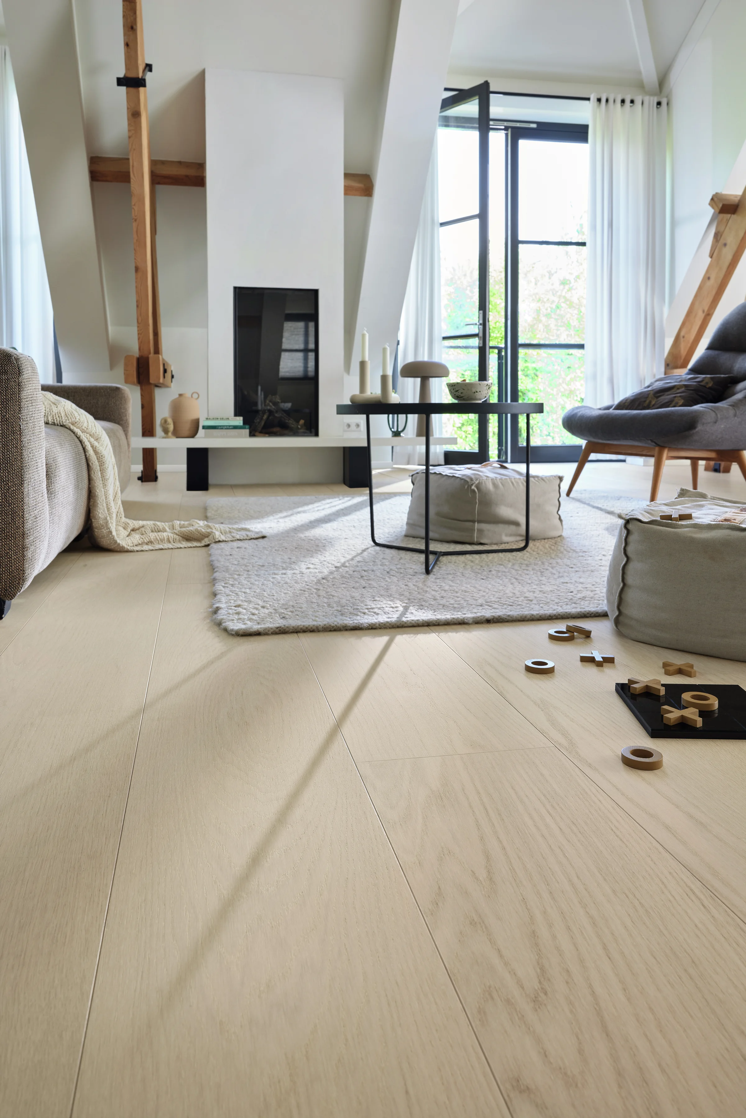 Detalle del acabado de Roble natural blanco perla 20229 MEISTER