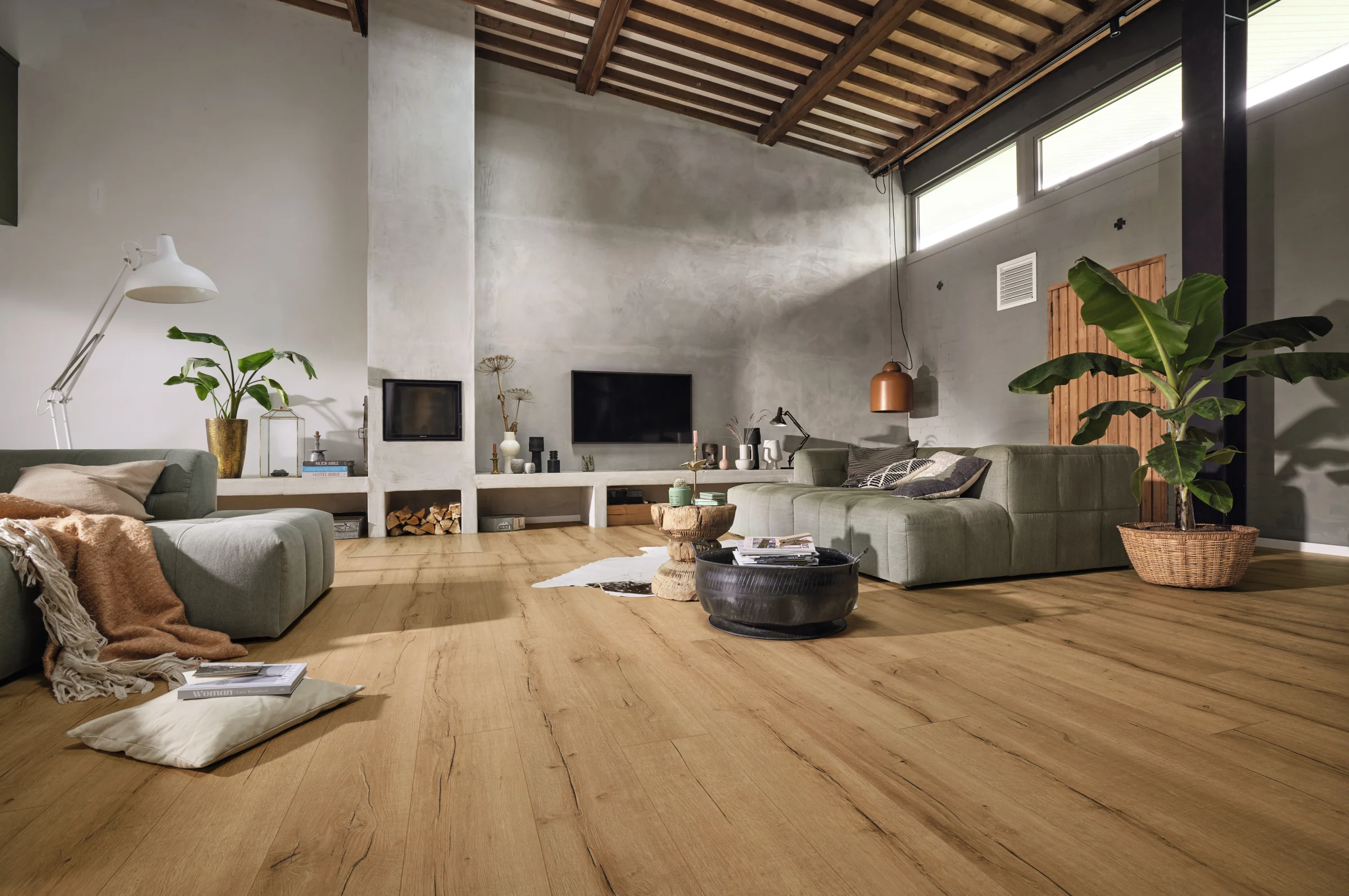 Ambiente instalado de Roble madera vieja natural 7114 MEISTER