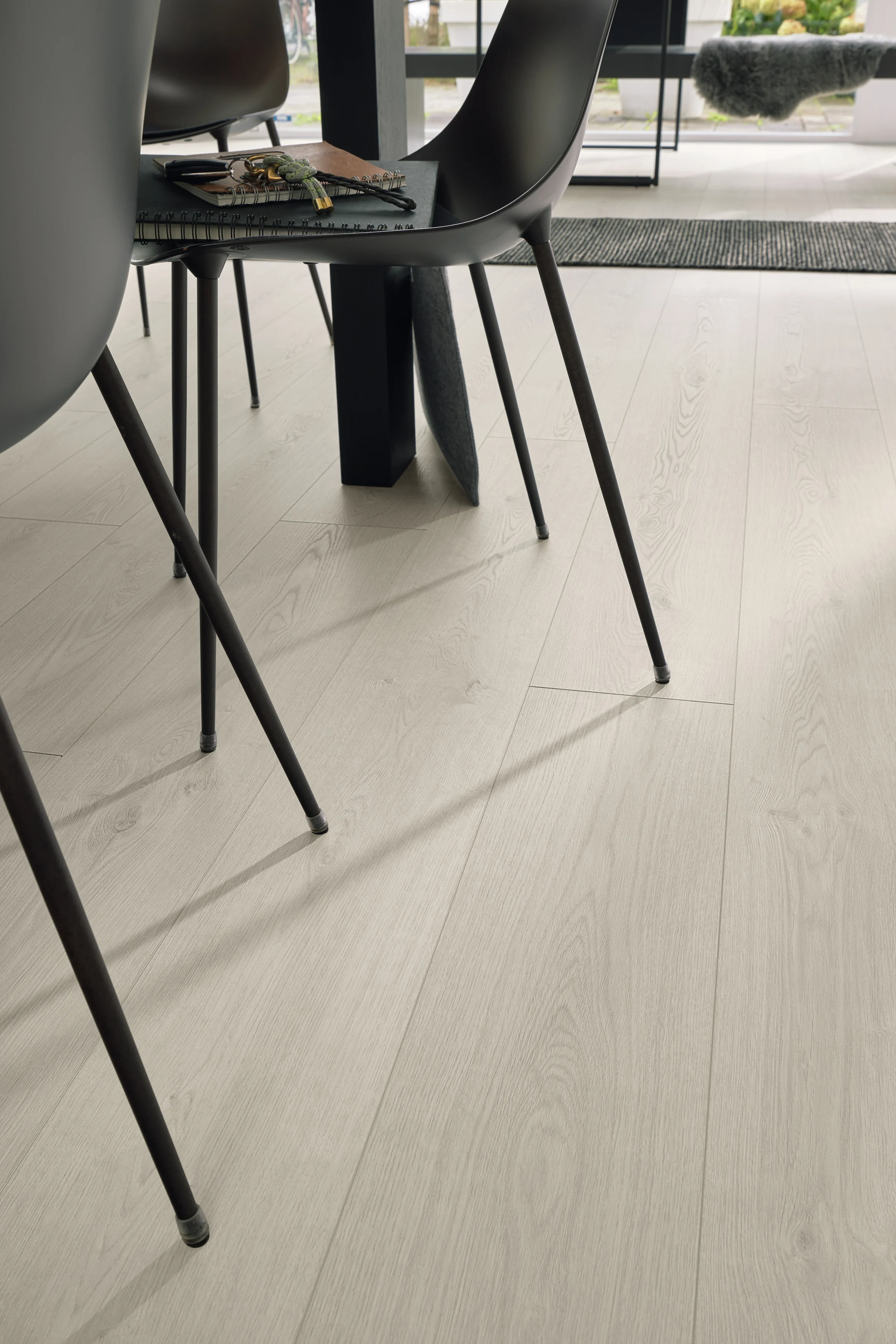 Detalle del acabado de Roble mountain white 7124 MEISTER