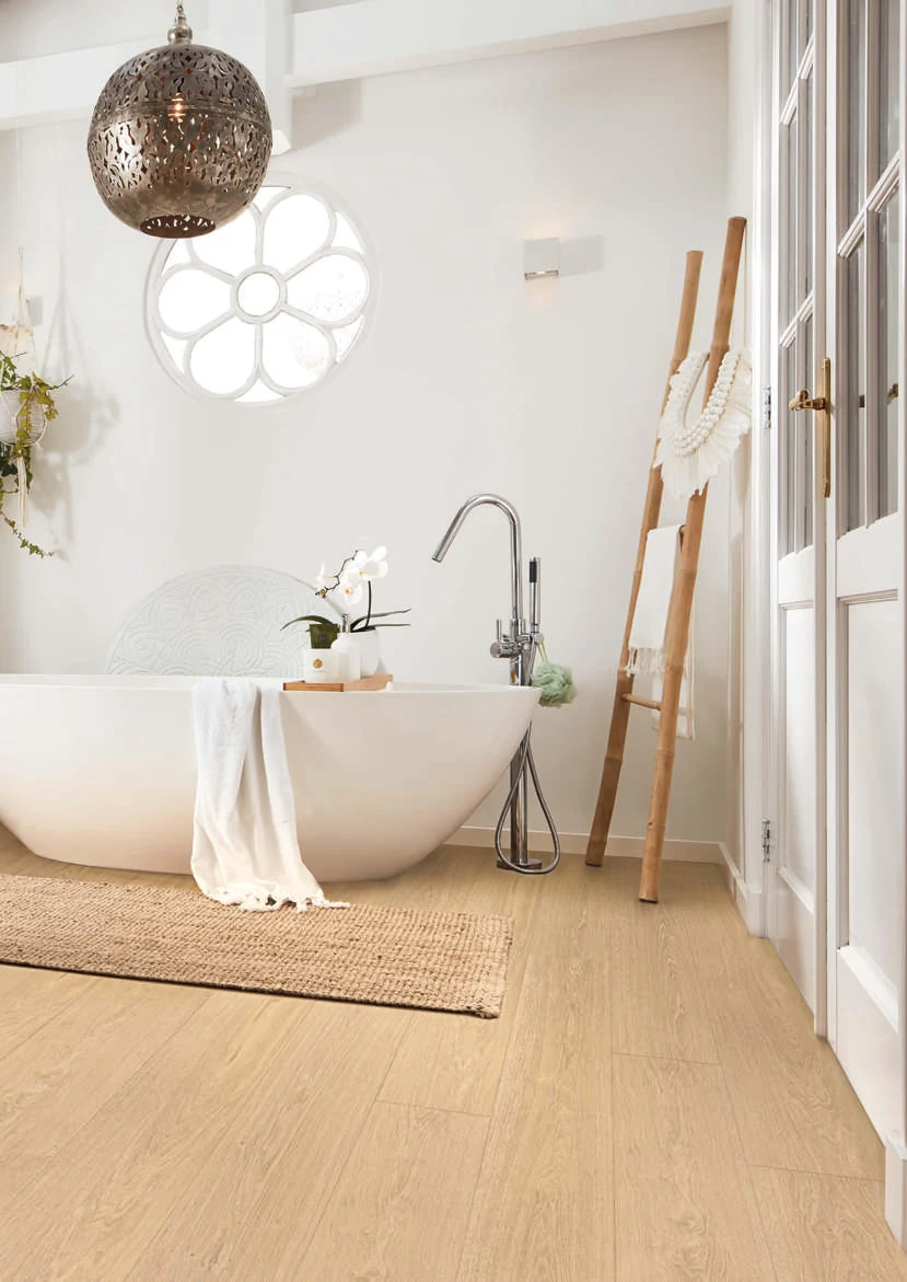 Detalle del acabado de Roble valle claro 7144 MEISTER en España