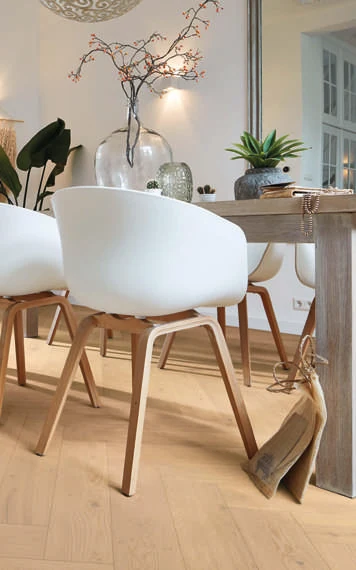Detalle del acabado de Roble auténtico blanco crema 9021 MEISTER en España
